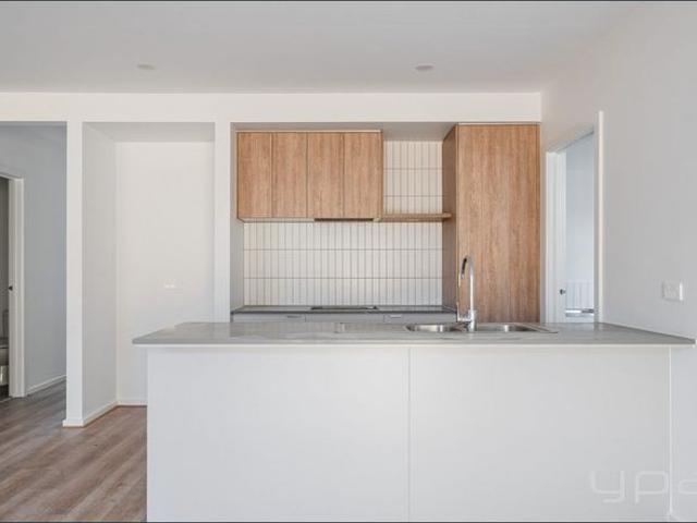 Townhouse for rent in Camerons Creek, Victoria