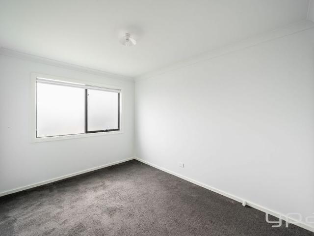 Townhouse for rent in Camerons Creek, Victoria