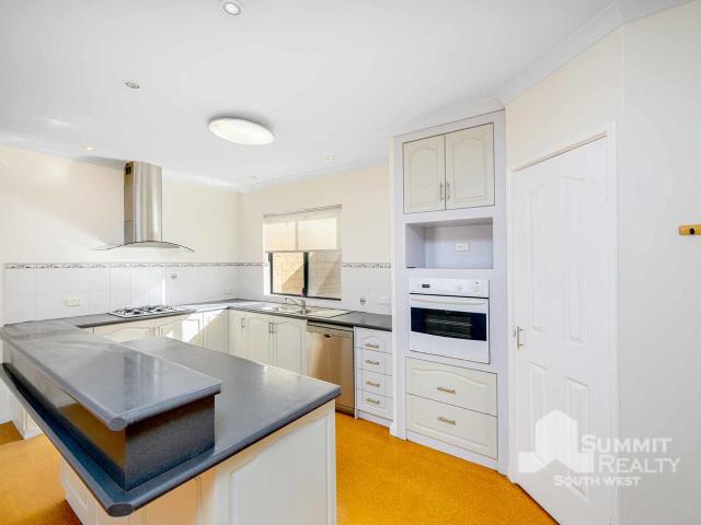 Townhouse for sale in Bunbury, Western Australia