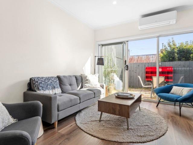 Townhouse for sale in Trentham, Victoria