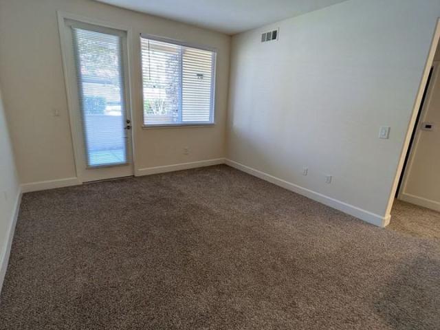 Apartment for rent in Roseville, California