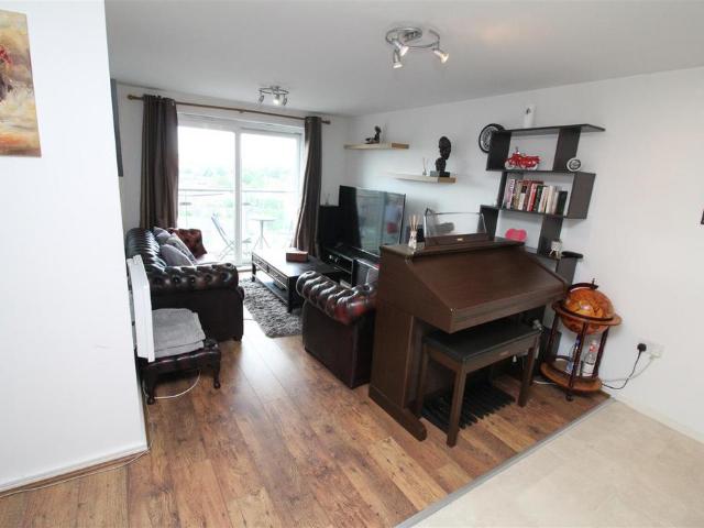 Apartment for rent in Lower Broughton, Salford