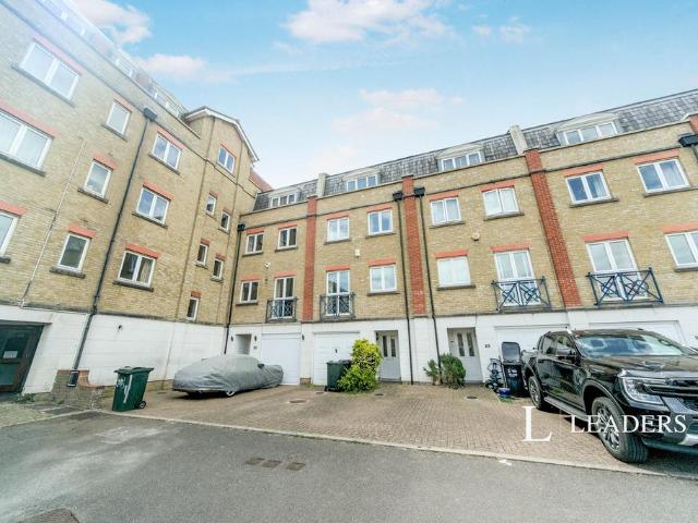 House for rent in Sovereign Harbour, Eastbourne