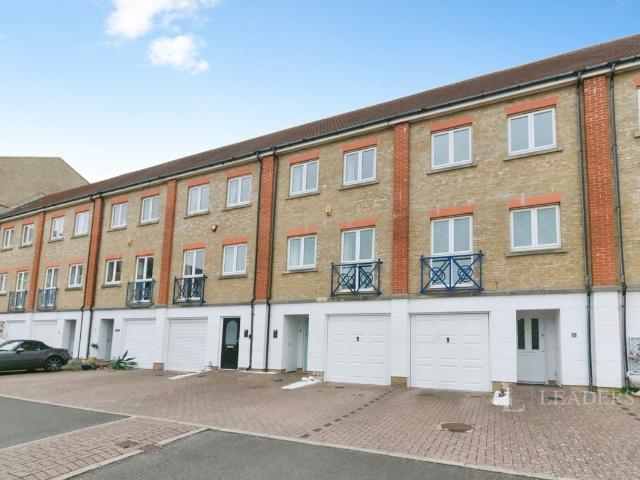 Apartment for rent in Sovereign Harbour, Eastbourne