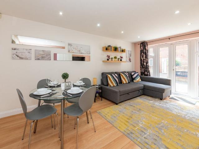 Apartment for rent in Reading