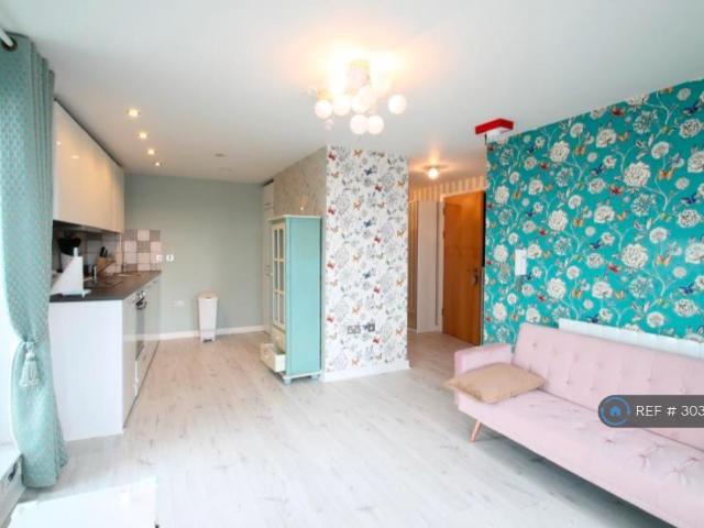 Apartment for rent in The Meadows, City of Nottingham