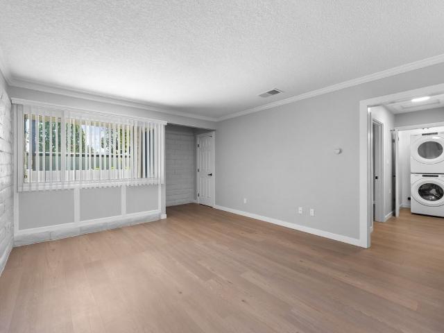 Apartment for rent in Montclair, California