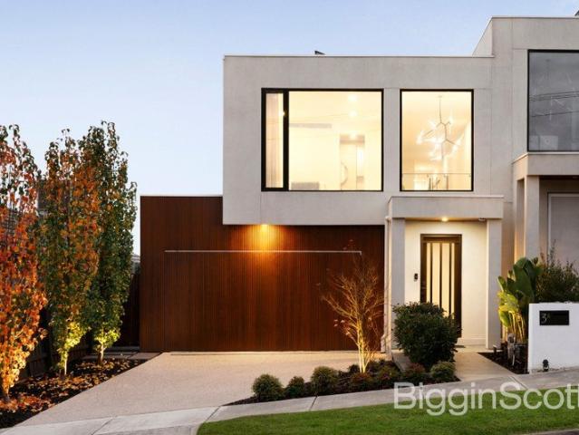 Townhouse for sale in Camerons Creek, Victoria