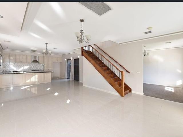 Townhouse for rent in Camerons Creek, Victoria