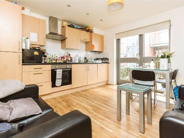 Apartment for rent in Feckenham, City Of Bristol