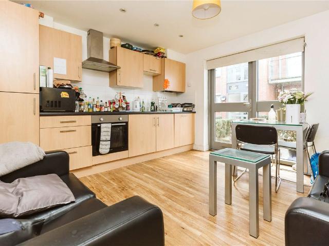 Apartment for rent in Feckenham, City Of Bristol