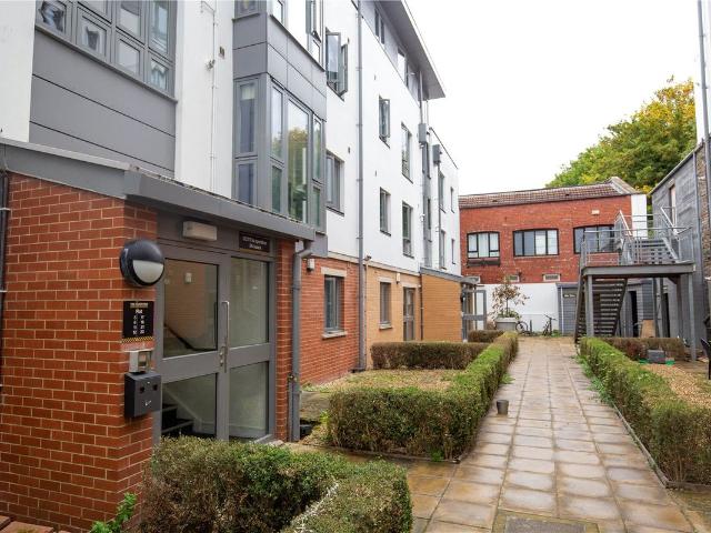 Apartment for rent in Feckenham, City Of Bristol
