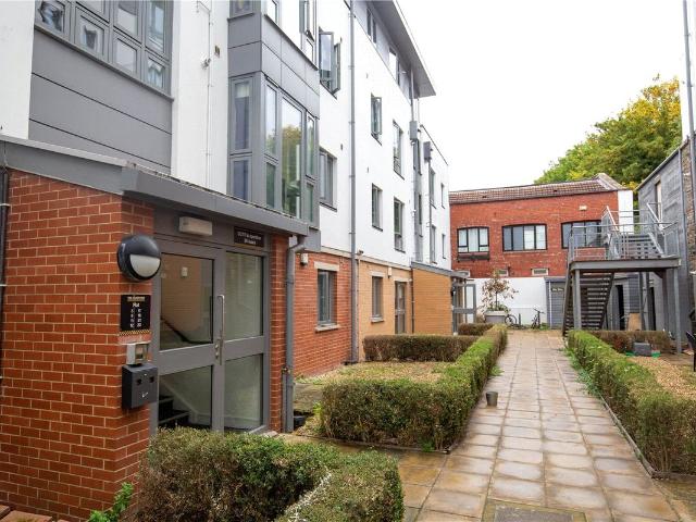 Room for rent in Feckenham, City Of Bristol