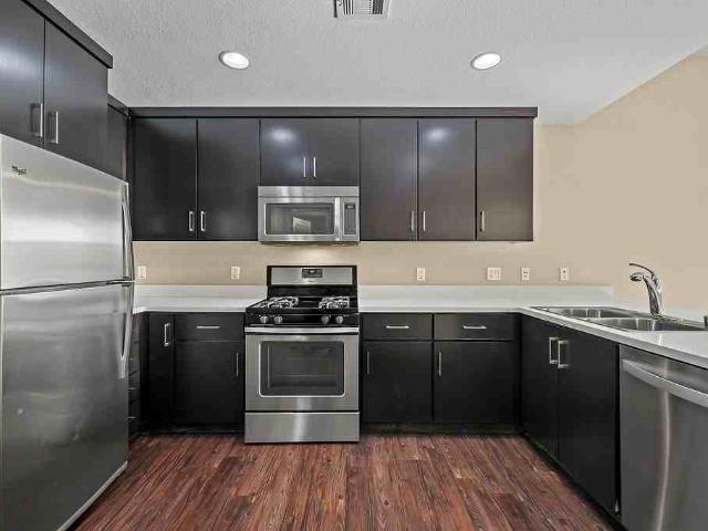 Apartment for rent in San Mateo, California