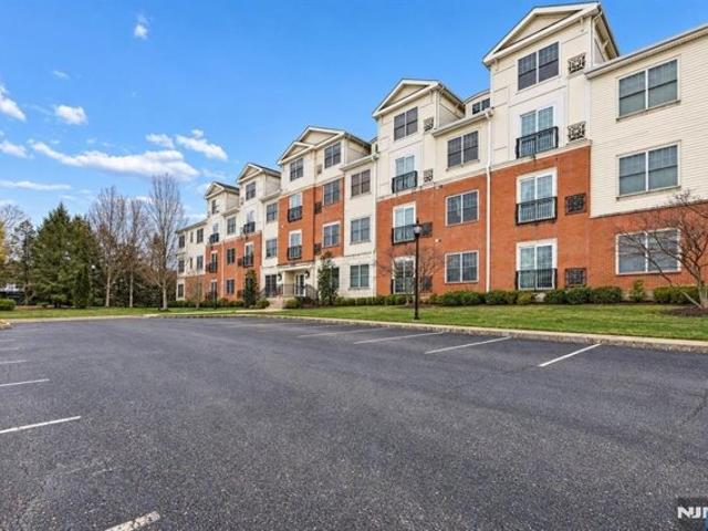 Condo for sale in Tenafly, Bergen County