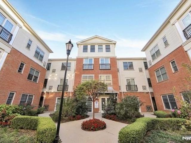 Condo for sale in Tenafly, Bergen County