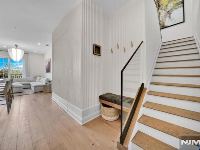 Condo for sale in Tenafly, Bergen County