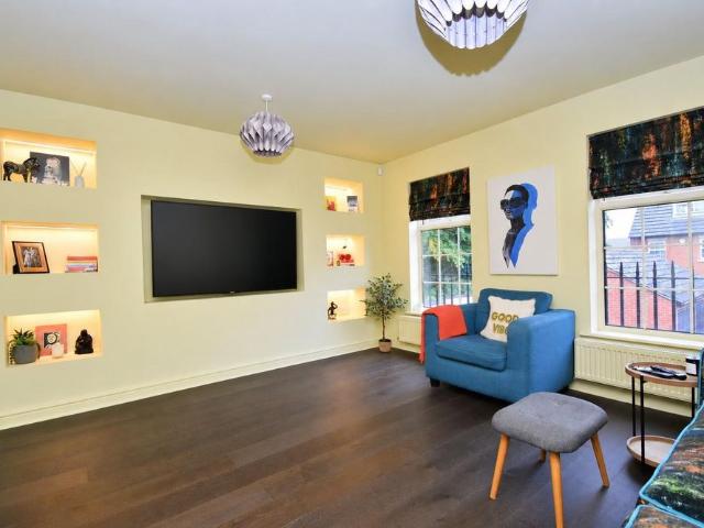 Townhouse for rent in West Yorkshire