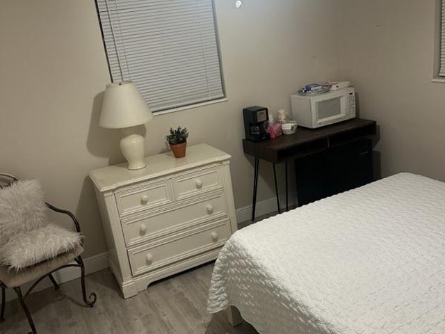Room for rent in Pompano Beach, Florida