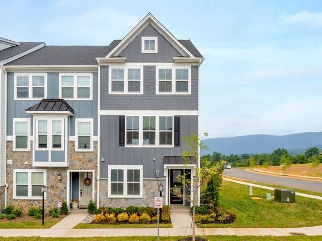 Townhouse for sale in Indiana