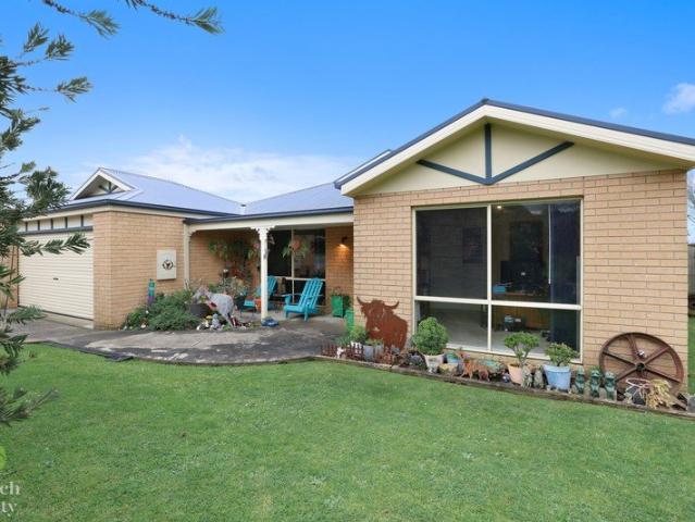 House for sale in Trafalgar