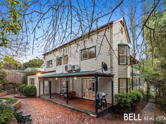 House for sale in Tecoma, Victoria