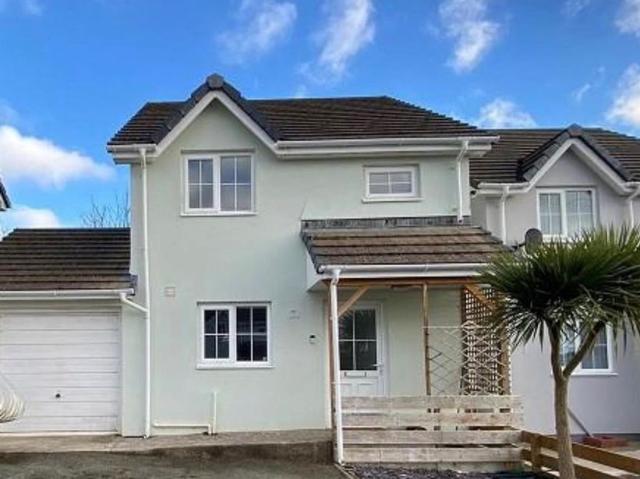 Apartment for rent in Cosheston, Wales