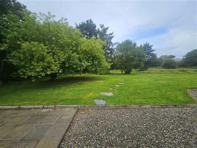 Detached House to rent