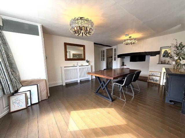 House for rent in The King's Mile, The Bridge