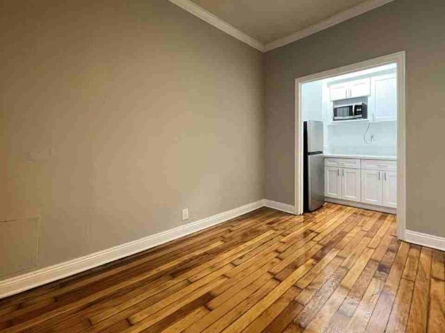Apartment for rent in Canoga Park, California