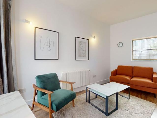 Apartment to rent in Bluebell, North Tipperary