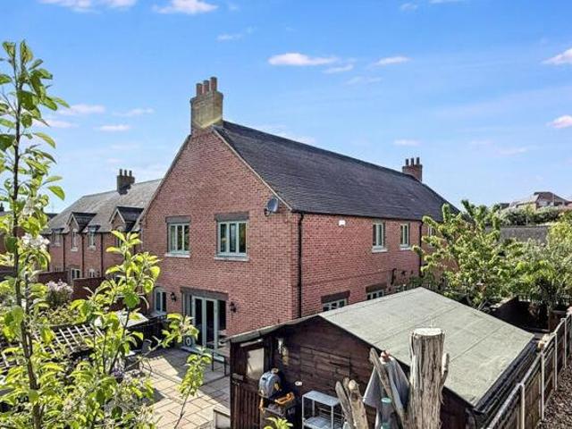 House for sale in Baswich, Staffordshire