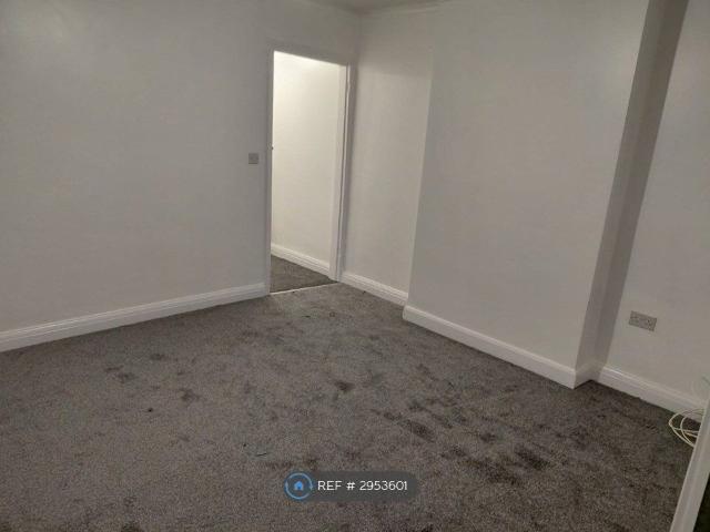House for rent in Brierley Hill, West Midlands