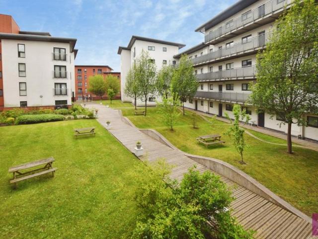 Apartment for rent in Old Trafford, Trafford Park