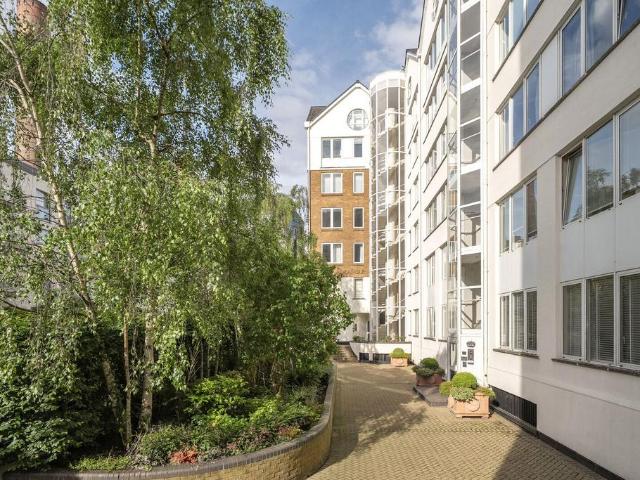 Apartment for rent in Chelsea Harbour, Greater London