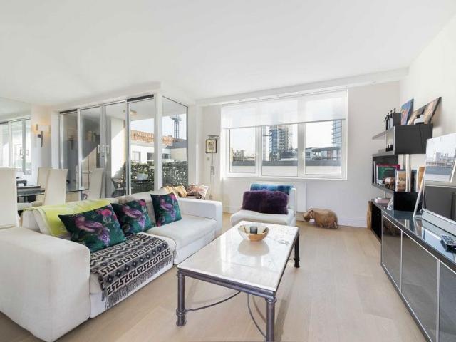 House for rent in Chelsea Harbour, Greater London