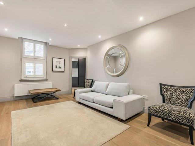 House for rent in St Margarets, Greater London