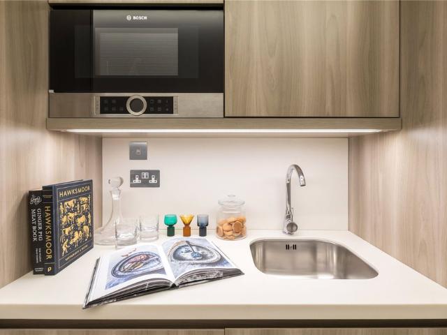 Studio for rent in Westminster, Victoria