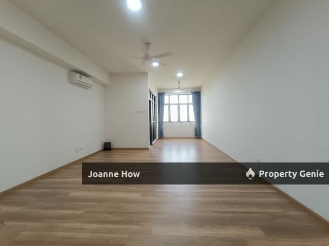 Condominium for sale in Malaka