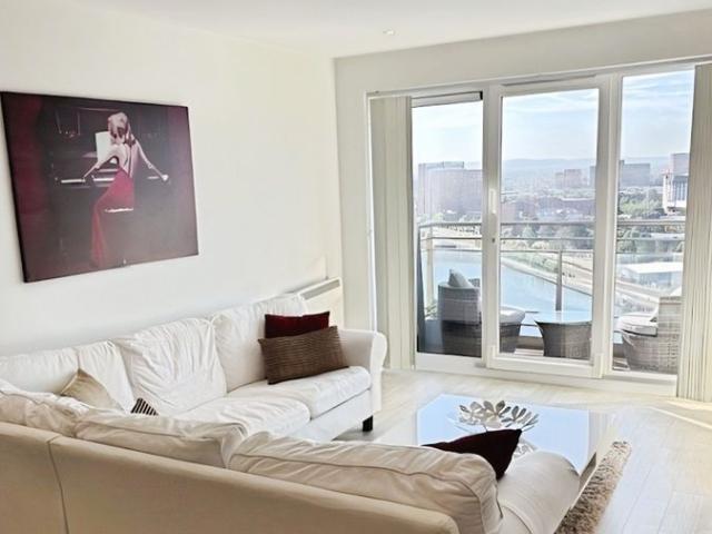 Apartment for rent in Salford Quays, Salford