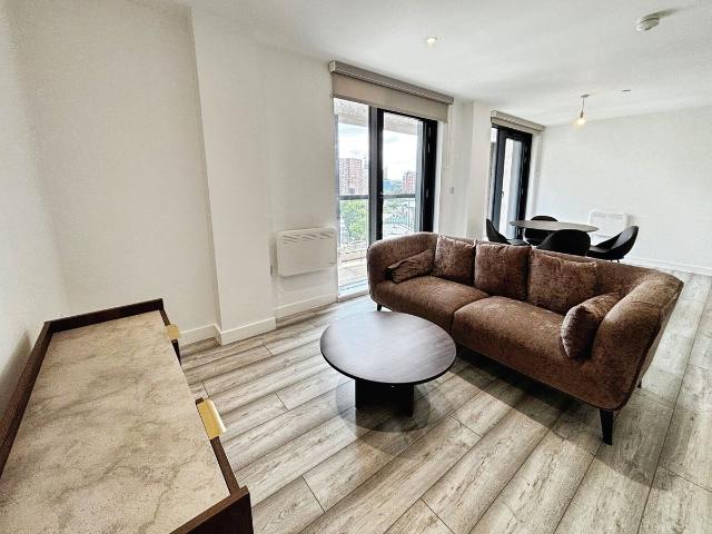 Apartment for rent in Hyde Park, West Yorkshire