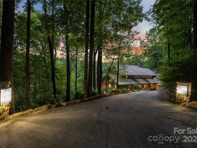 House for sale in Sapphire