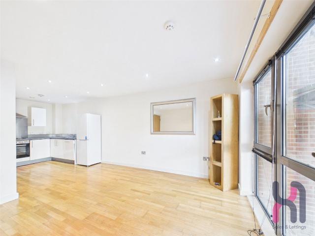 Apartment for rent in Calderstones