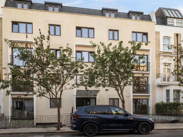Apartment for rent in Brompton, Greater London