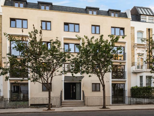 Apartment for rent in Brompton, Greater London