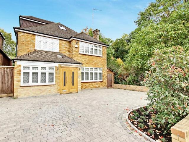 House for rent in Mill Hill, Greater London