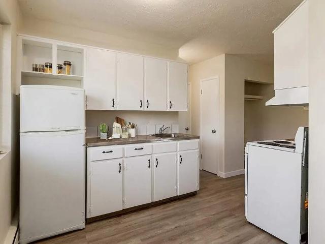 Apartment for rent in Wedgewood, Alberta