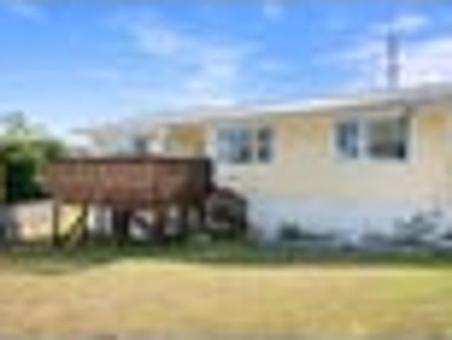 House for sale in Wairau Valley