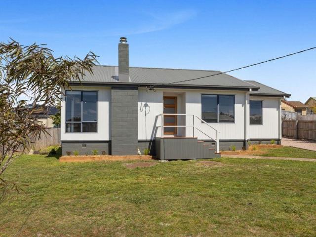 House for sale in Devonport