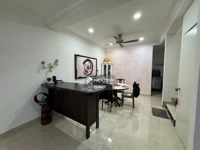 Residential House for sale in Country Heights Damansara, Kuala Lumpur